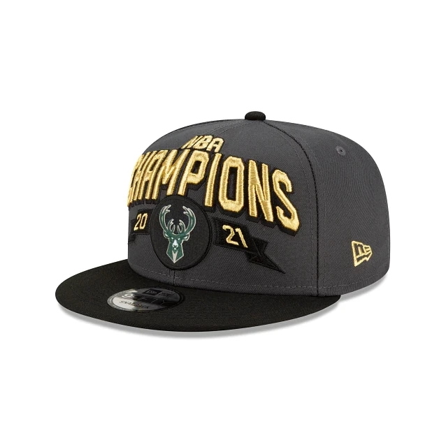Кепка New Era Milwaukee Bucks 9FIFTY 2021 On Court NBA World Champions Snapback Hat
