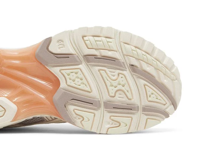 Кроссовки Asics Wmns Gel Kayano 14 'White Peach Cream'