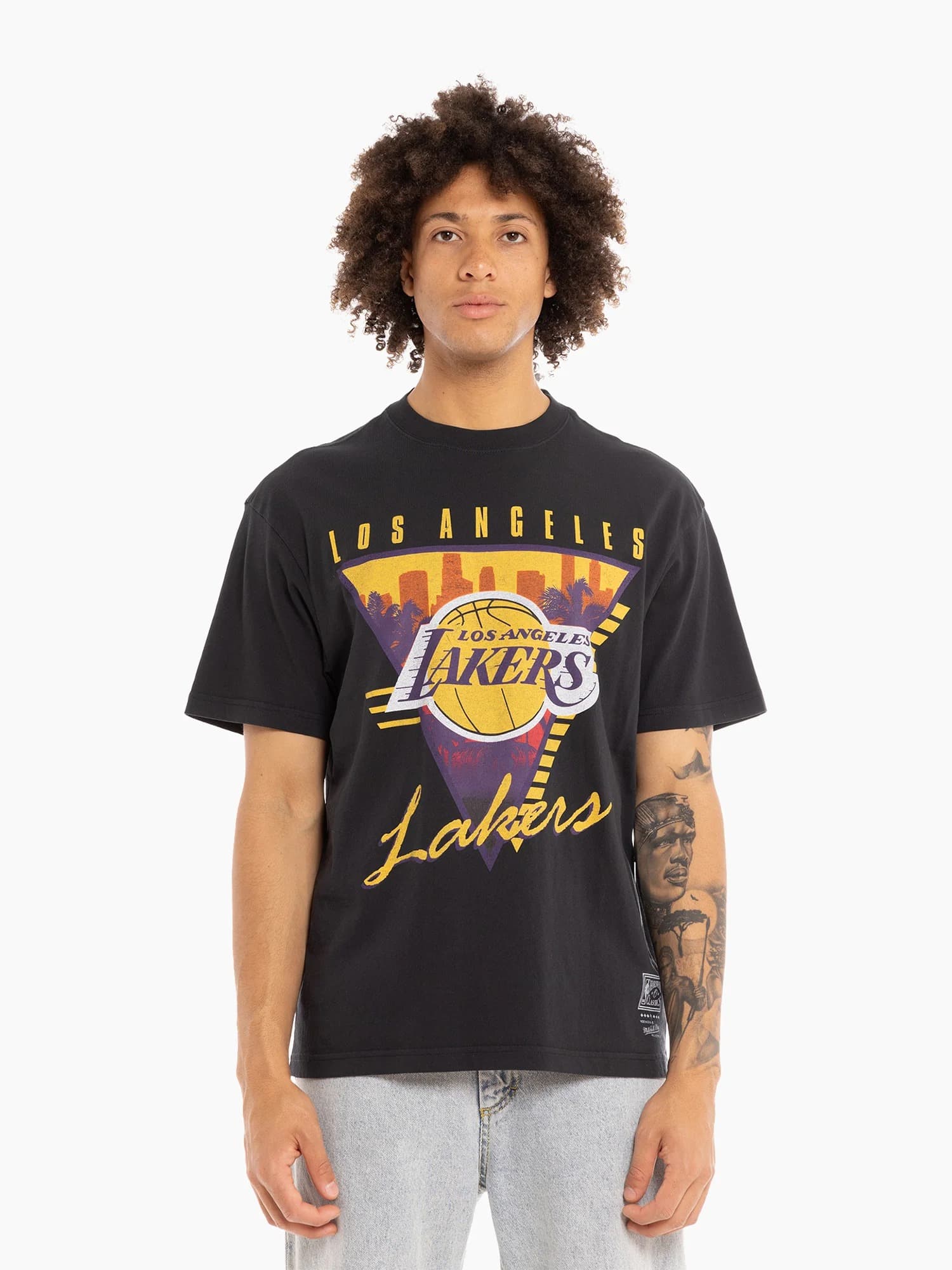Mitchell-Ness-Los-Angeles-Lakers-Tri-Logo-Vintage-T-Shirt-3