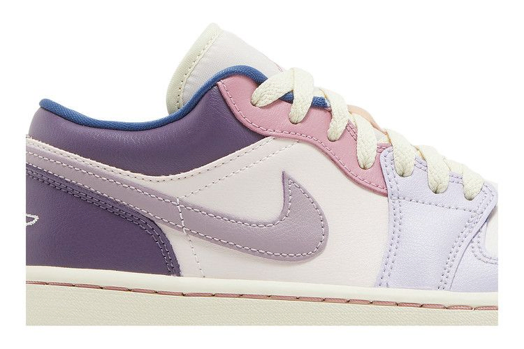 Кроссовки Wmns Air Jordan 1 Low 'Pastel Plum'