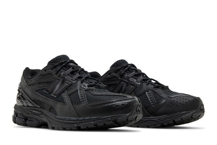1906u-triple-black-m1906nj_07