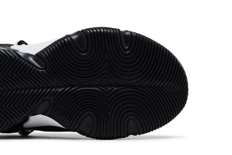 Кроссовки Adidas Trae Unlimited Big Kid 'Black White'