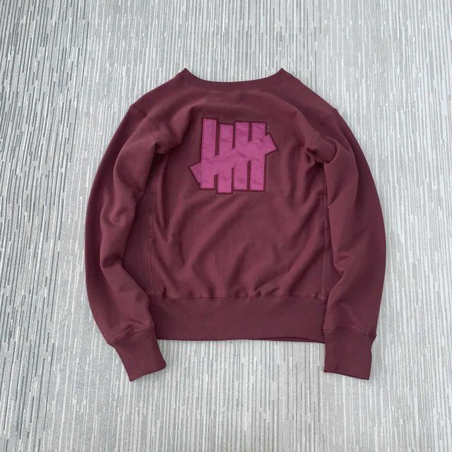 UNDEFEATED-x-CHAMPION-5-STRIKE-RW-CREW-SWEAT-6