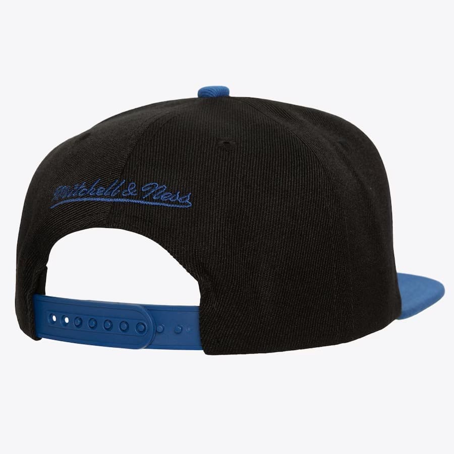 Mitchell-Ness-Black-New-York-Knicks-Rise-Up-Snapback-Hat-1