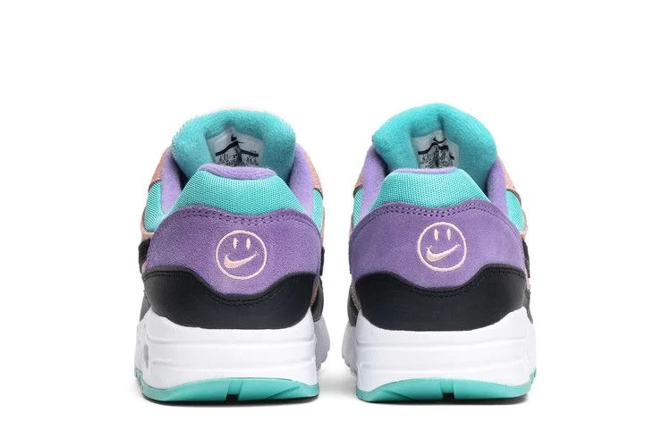 Krossovki-Air-Max-1-GS-Have-A-Nike-Day-5