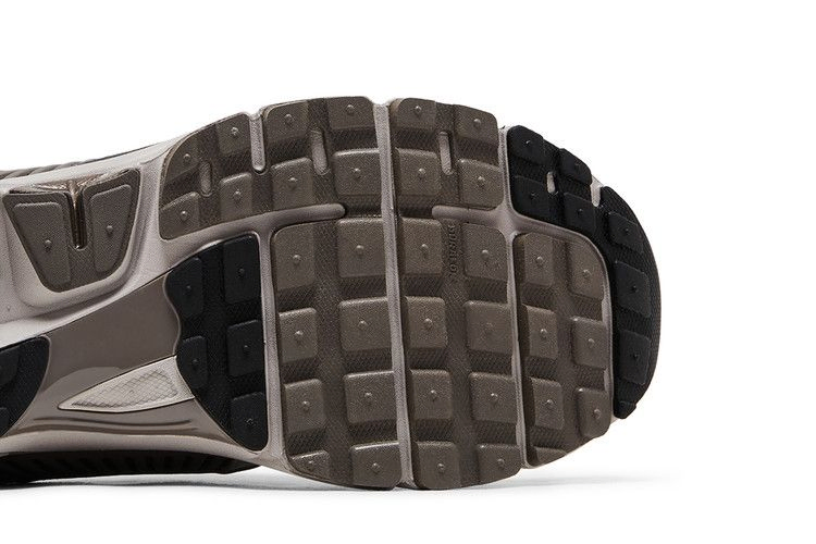 Кроссовки Nike Air Zoom Vomero 5 'Dark Violet Ore'