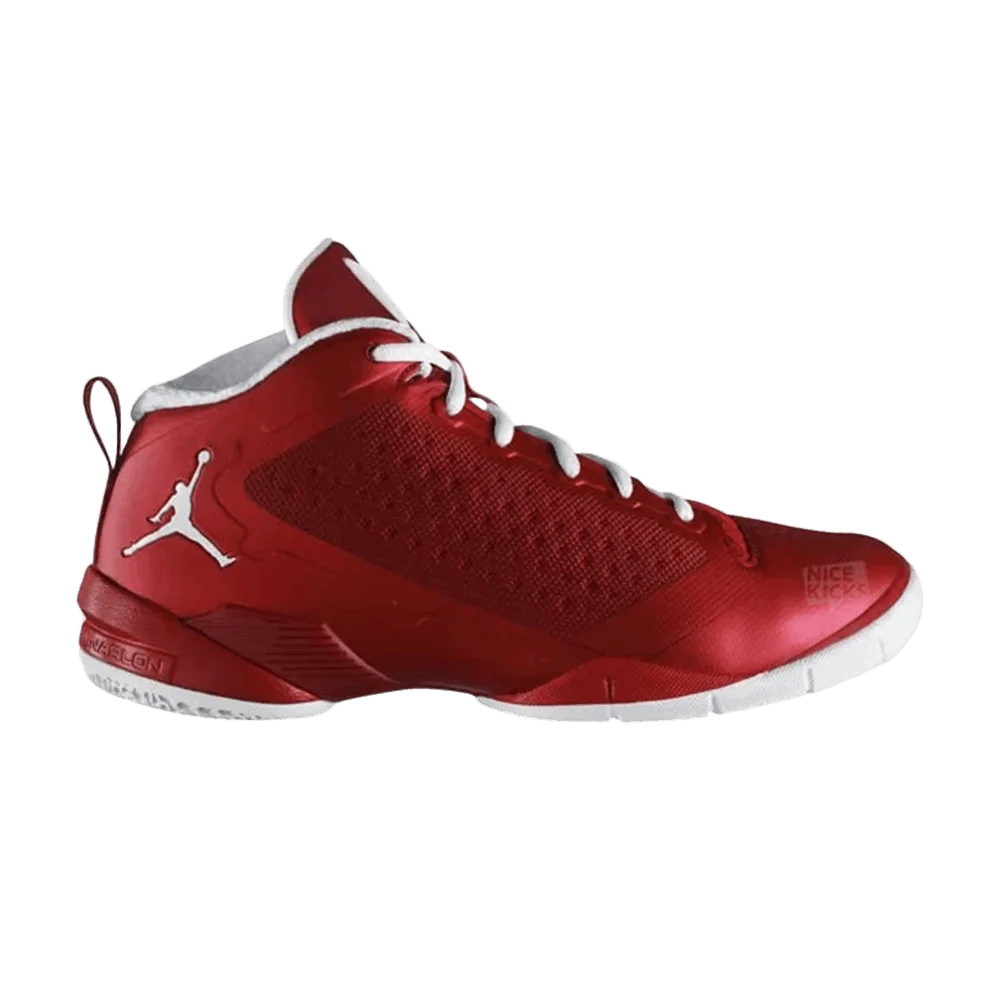 Krossovki-Air-Jordan-Fly-Wade-2-Christmas