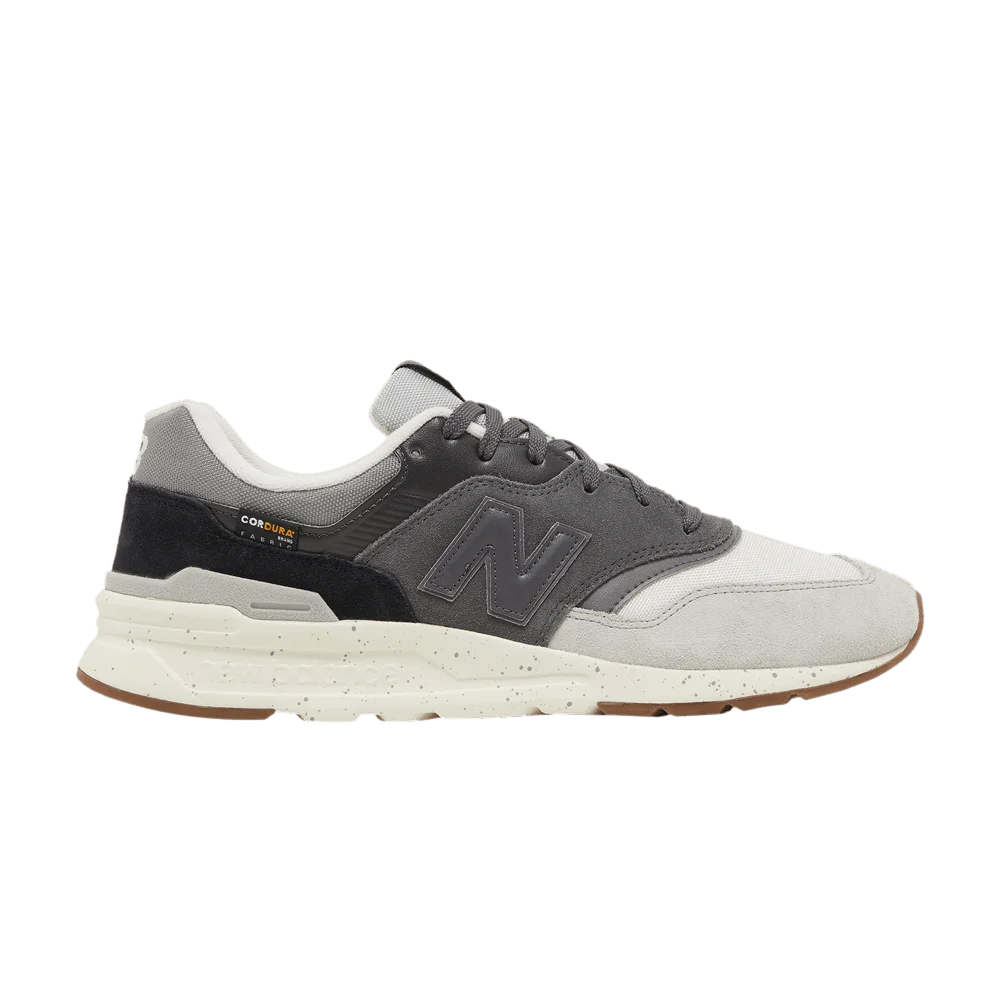 Krossovki-New-Balance-997H-Grey-Gum