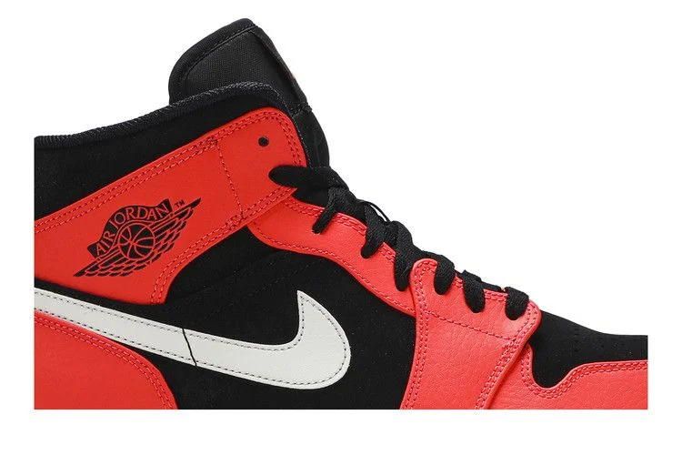 Кроссовки Air Jordan 1 Retro Mid 'Infrared 23'