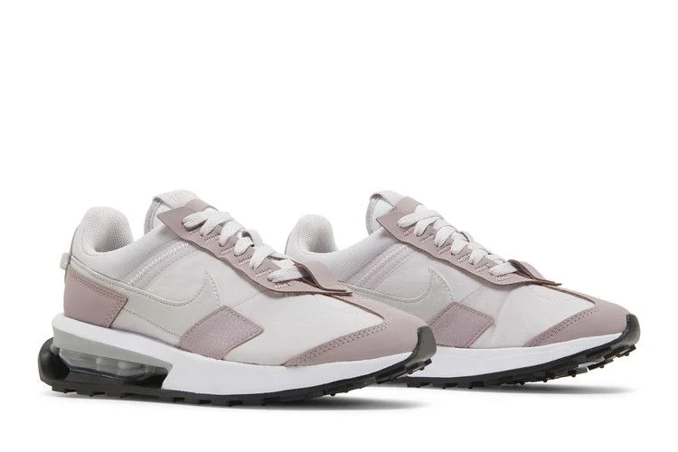 Krossovki-Nike-Wmns-Air-Max-Pre-Day-Camo-Swoosh-Venice-Plum-Fog-7