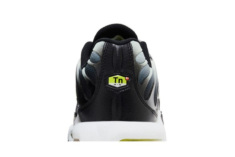 air-max-plus-bright-cactus-dm0032-006_06