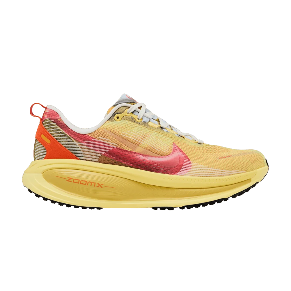 Krossovki-Nike-Vomero-18-International-Running-Pack