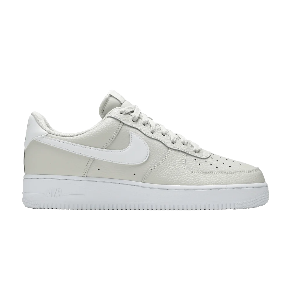 Krossovki-Nike-Air-Force-1-07-Light-Bone