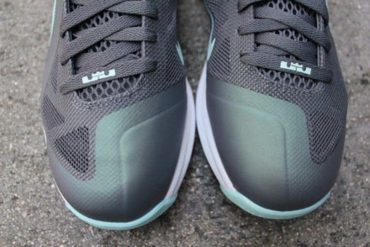 Кроссовки Nike LeBron 9 Low 'Easter'