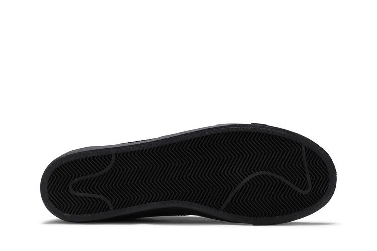 blazer-low-le-triple-black-aq3597-001_03
