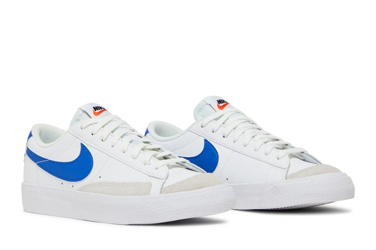 blazer-low-77-gs-white-hyper-royal-da4074-104_07
