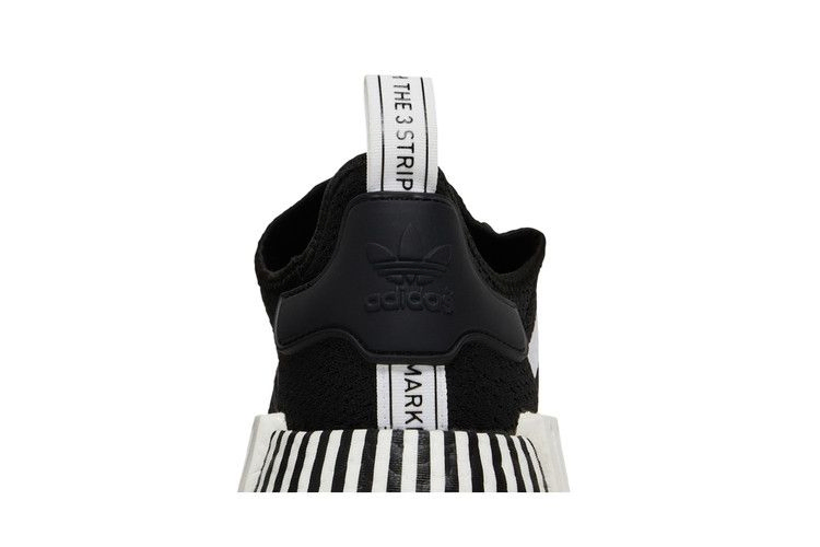 Кроссовки Adidas NMD_R1 'Glitch - Black White'