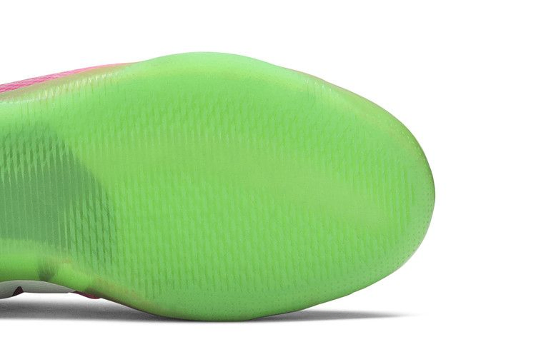 kobe-11-what-the-mambacurial-836183-635_04