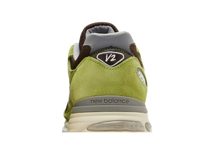 danielle-cathari-x-991v2-made-in-england-matcha-u991dd2_06
