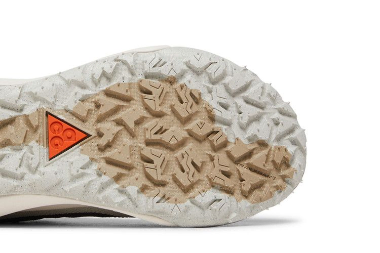 Кроссовки Nike ACG Mountain Fly 2 Low GORE-TEX 'Dark Smoke Grey'
