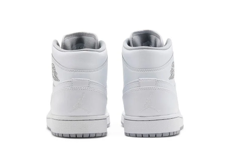 Krossovki-Air-Jordan-1-Mid-White-Wolf-Grey-5