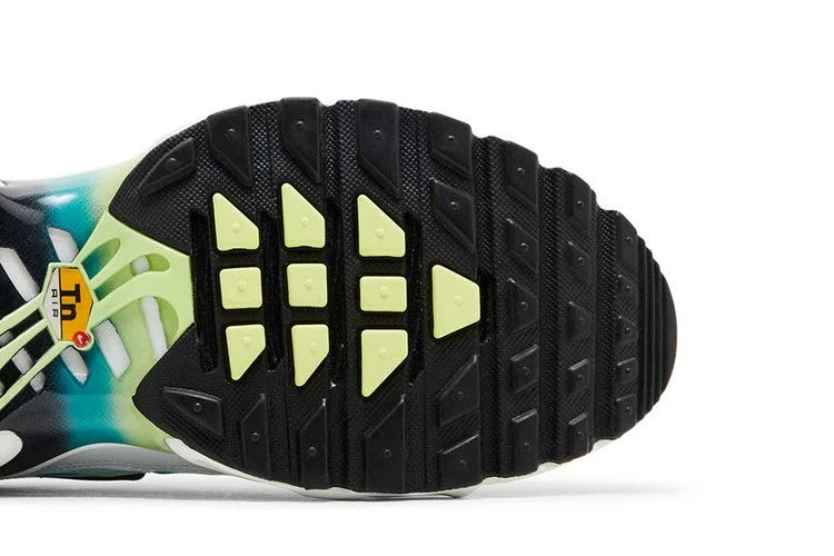 Кроссовки Nike Wmns Air Max Plus 'Dusty Cactus Barely Volt'