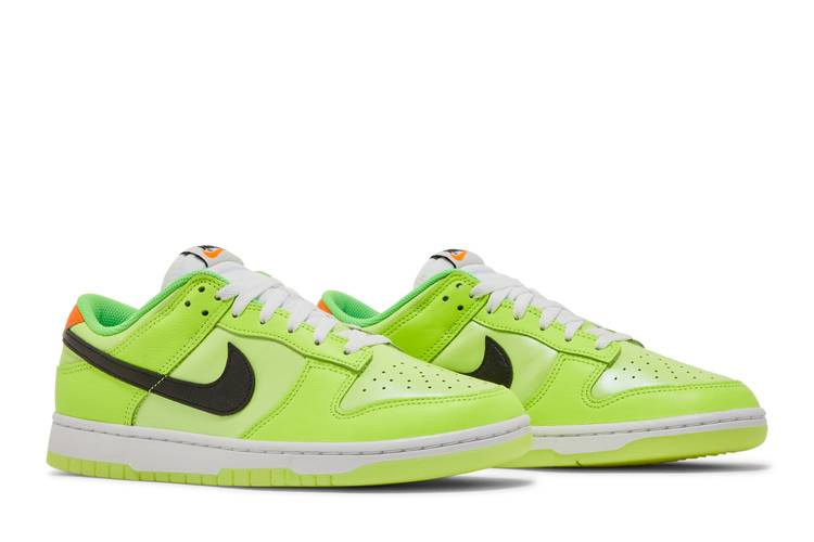 dunk-low-se-glow-in-the-dark-fj4610-702_07