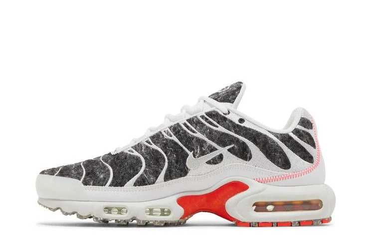 Кроссовки Nike Air Max Plus Essential 'Crater - Photon Dust'