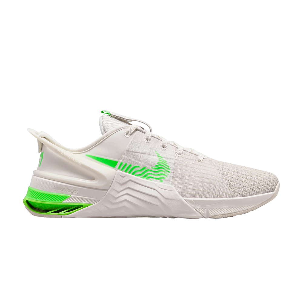 metcon-8-flyease-phantom-green-strike-do9388-006