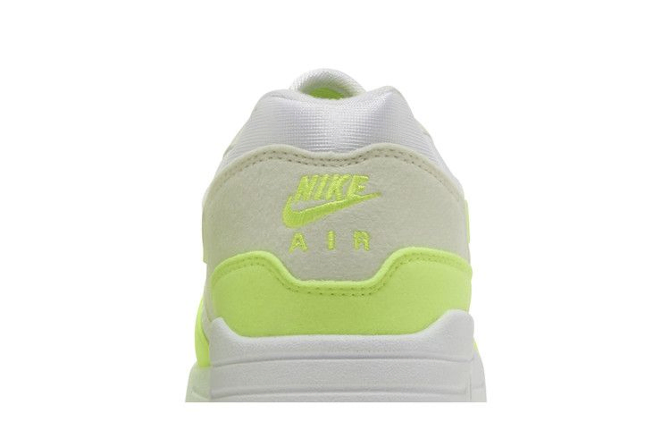 Кроссовки Nike Wmns Air Max 1 'Volt'