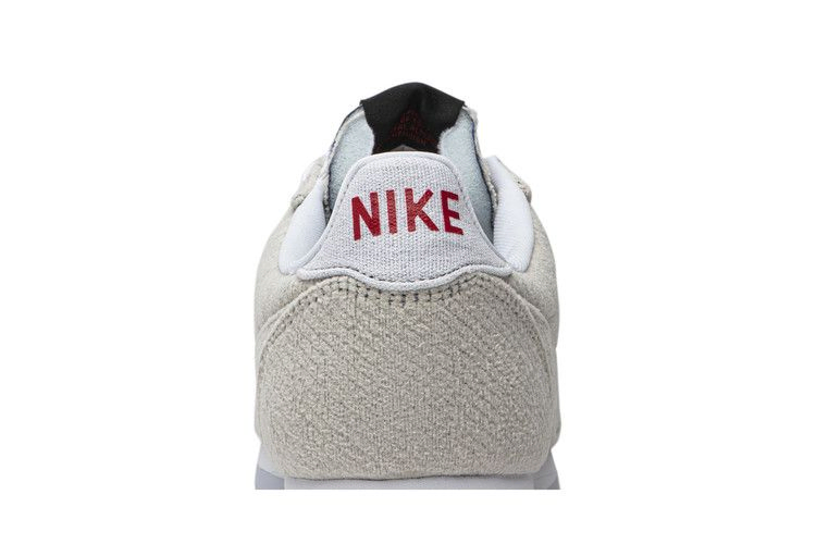 Кроссовки Stranger Things x Nike Classic Cortez QS 'Upside Down'
