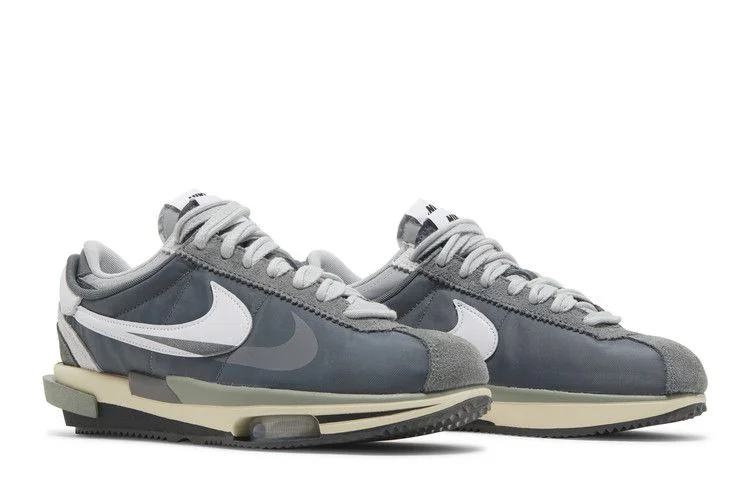 Krossovki-sacai-x-Nike-Zoom-Cortez-SP-Iron-Grey-7