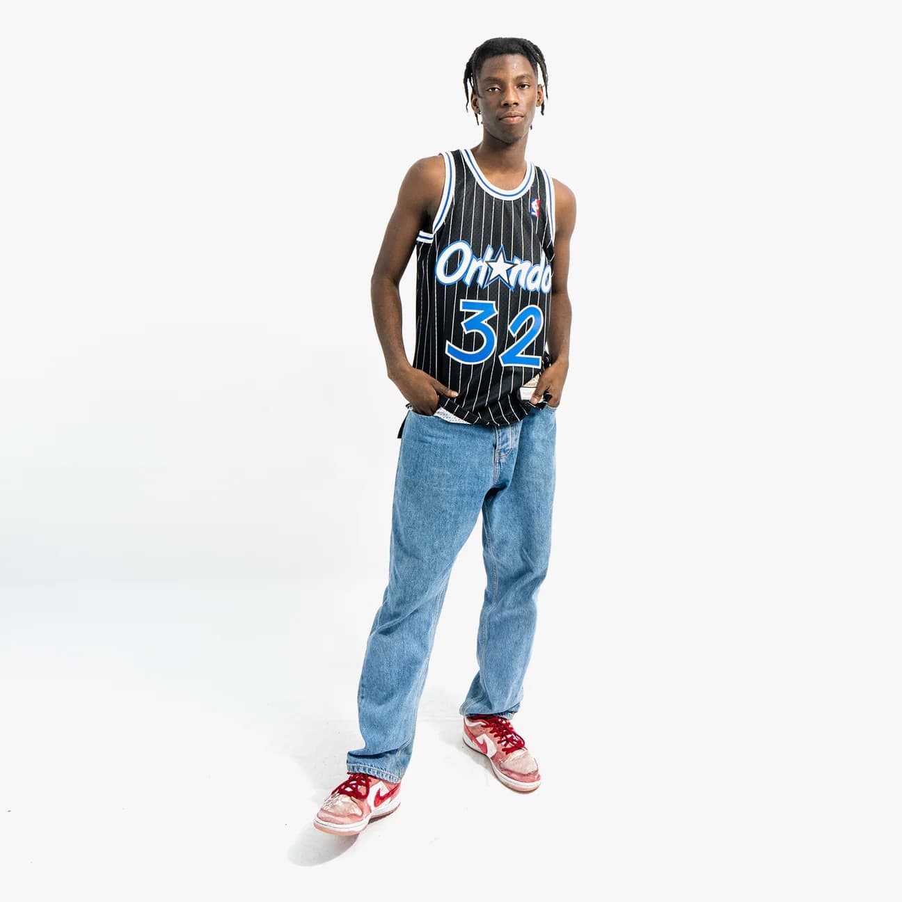 1994-95-Orlando-Magic-Shaquille-ONeal-32-Swingman-Hardwood-Classics-Black-Pinstripes-Jersey-8