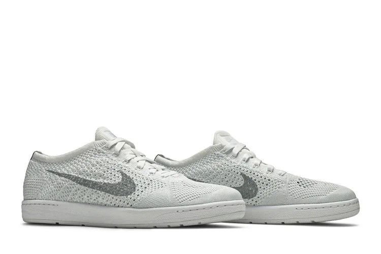 Krossovki-Nike-Wmns-Tennis-Classic-Ultra-Flyknit-White-Wolf-Grey-7