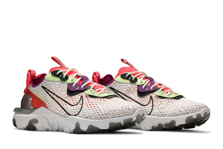 react-vision-barely-volt-pink-cd4373-102_07