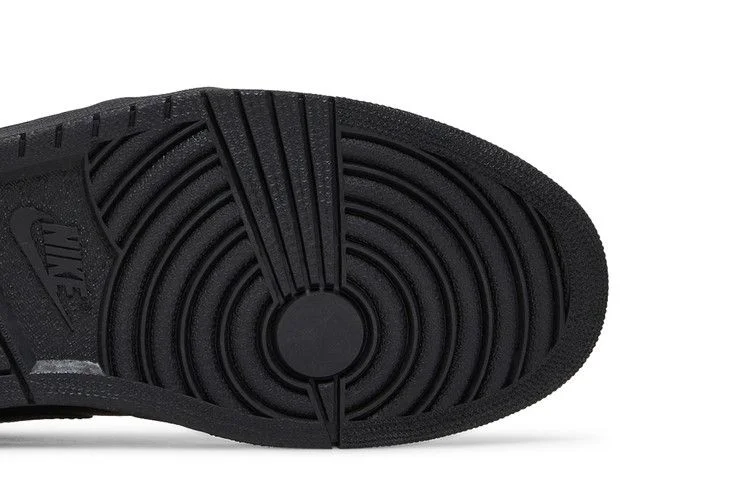 Krossovki-Air-Jordan-1-Mid-2013-Triple-Black-4