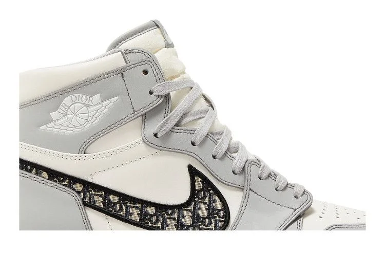 Кроссовки Dior x Air Jordan 1 High