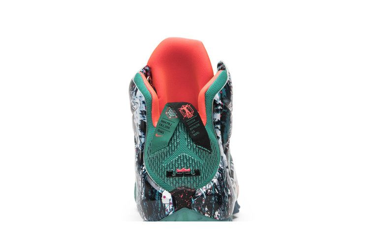 Кроссовки Nike LeBron 12 Xmas 'Akron Birch'