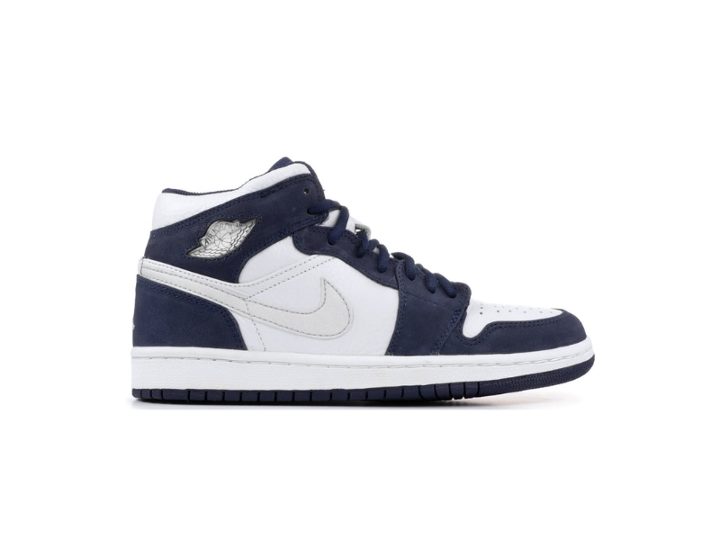 Air-Jordan-1-Retro-Midnight-Navy