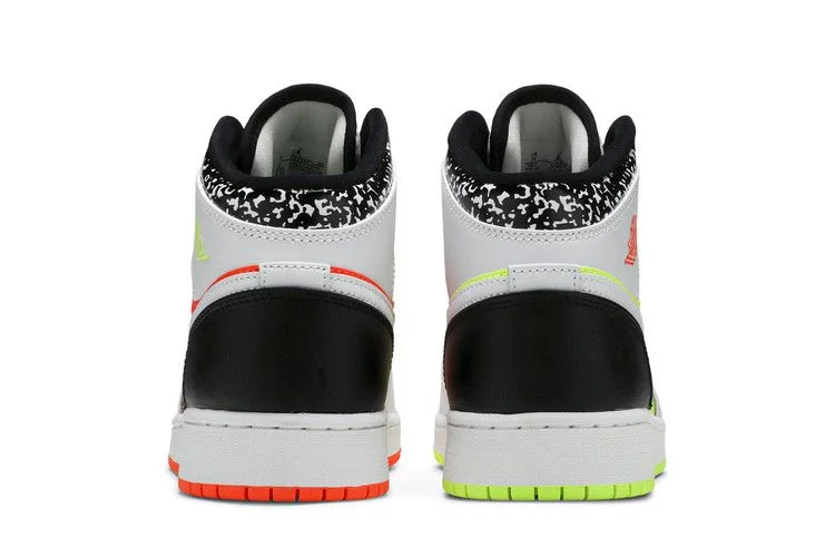 Krossovki-Air-Jordan-1-Mid-GS-Notebook-5