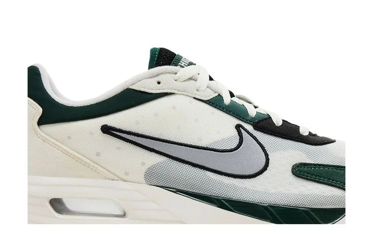 Krossovki-Nike-Air-Max-Solo-NCAA-Pack-Michigan-State-1