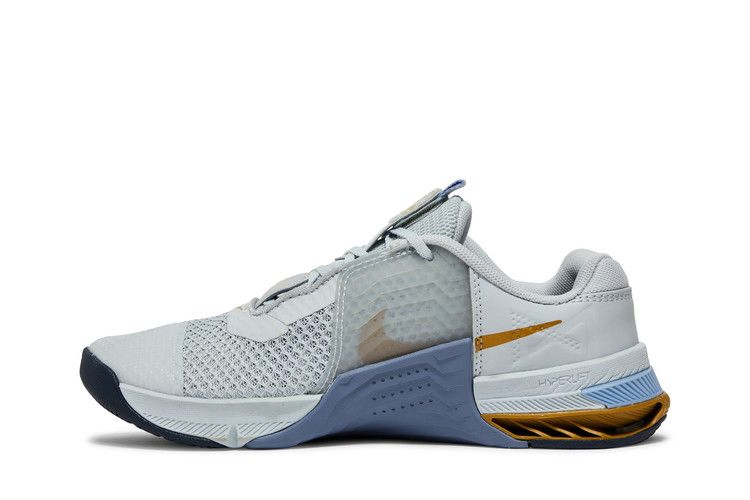 Кроссовки Nike Wmns Metcon 7 'Pure Platinum Metallic Gold Coin'