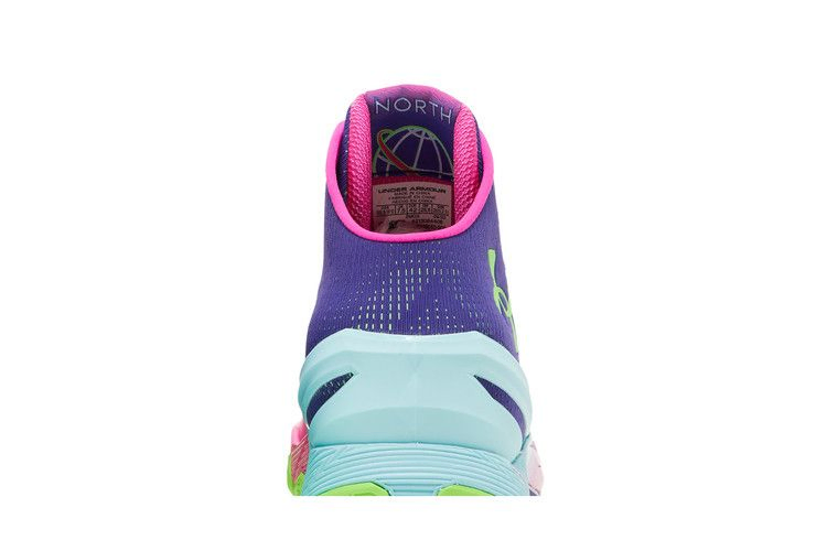 curry-2-retro-northern-lights-2022-3026052-600_06