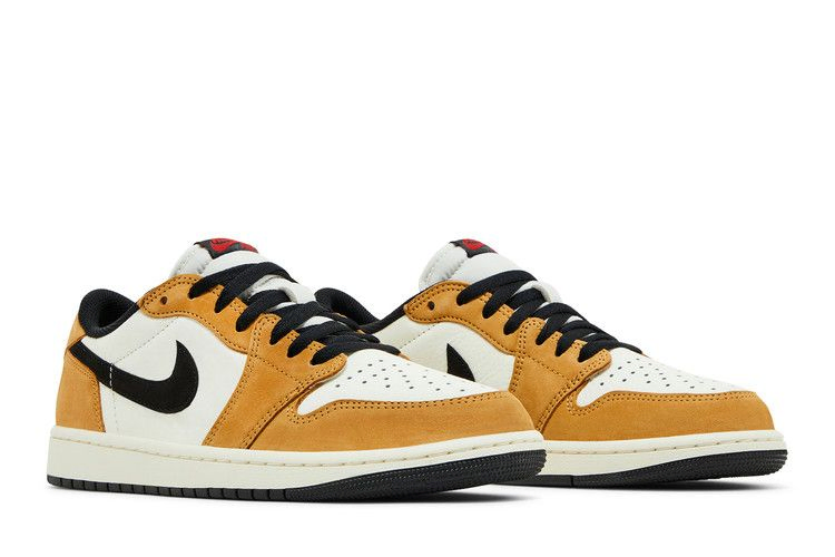 air-jordan-1-retro-low-og-rookie-of-the-year-cz0790-107_07-1