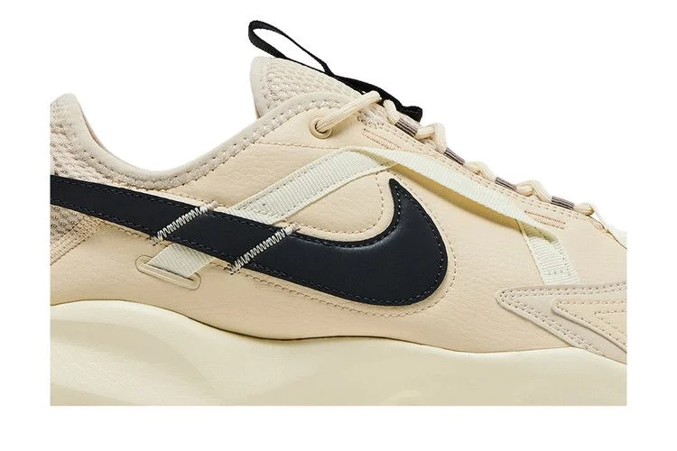 Krossovki-Nike-Wmns-TC-7900-Beach-Off-Noir-1