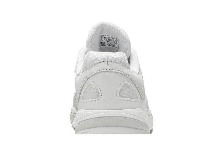 yung-1-crystal-white-ee5319_06
