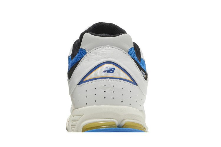 Кроссовки New Balance 2002R 'Vibrant Apricot'