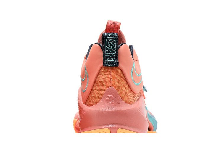 Кроссовки Nike Zoom Freak 3 'Stay Freaky'