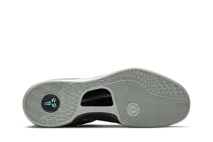 kobe-8-system-pit-viper-555035-502_03