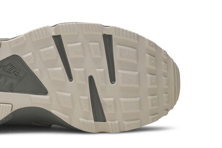 Кроссовки Nike Air Huarache 'Oatmeal'